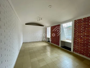 Casa Comercial / Residencial De Esquina - órfãs