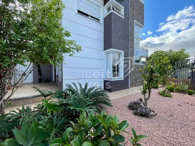 Residência Alto Padrão De Esquina - Oficinas