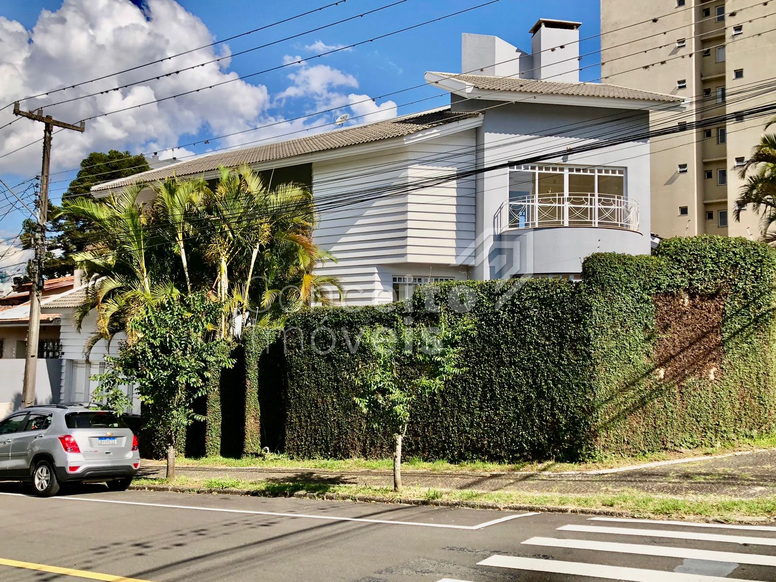 Sobrado Triplex Com Piscina - Centro