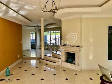 Sobrado Triplex Com Piscina - Centro