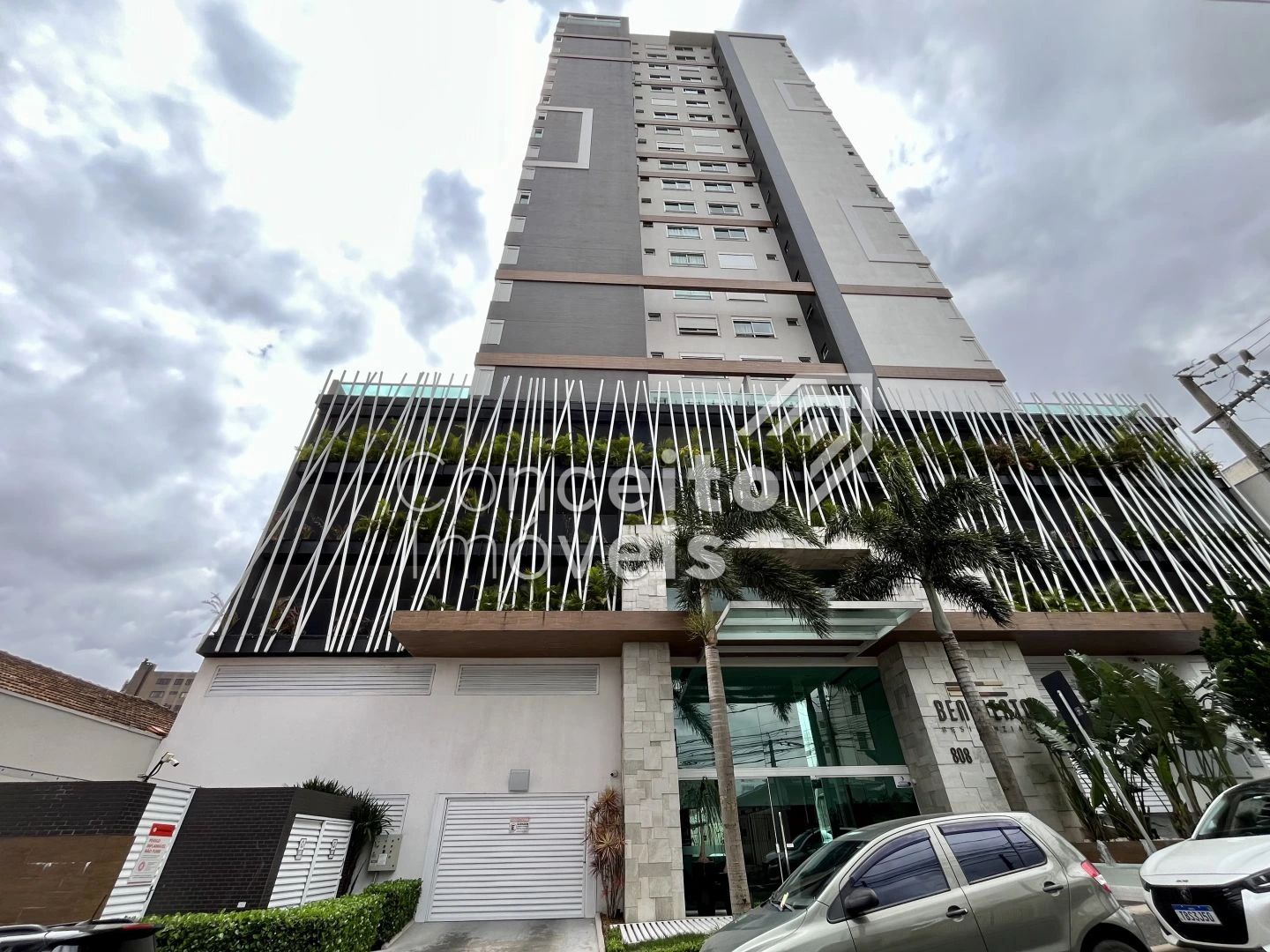 Edifício Benevento - Centro - Apartamento Semimobiliado