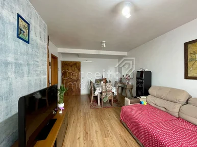 Sobrado - Vila Jóquei Clube - Uvaranas