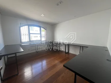 <strong>Sala Comercial Semimobiliada - Estrela</strong>