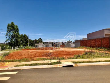 <strong>Terreno de Esquina com 327m² - Neves</strong>