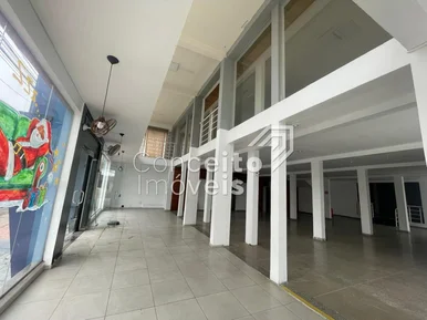 Imóvel Comercial De Esquina - Oficinas