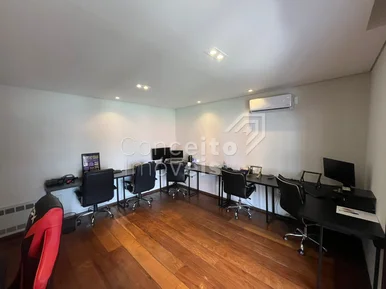 <strong>Sala Comercial Semimobiliada - Estrela</strong>