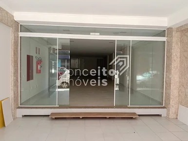 <strong>Sala Comercial 135,06 m²  - Centro</strong>