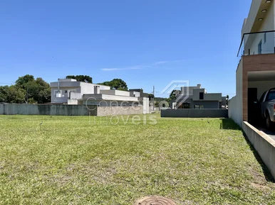 <strong>Condomínio Royal Palace - Uvaranas- Terreno com 300m²</strong>
