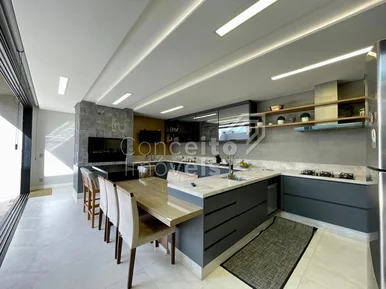 Condomínio Coliseu Jardim Carvalho - Residência Alto Padrão