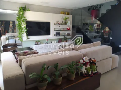 Residência Alto Padrão Com Piscina - Jardim América