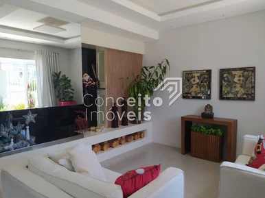 Residência Alto Padrão Com Piscina - Jardim América