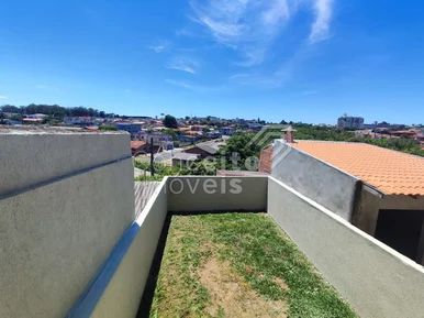 Sobrado Triplex Com Amplo Terreno - órfãs