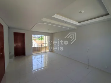 Sobrado Triplex Com Amplo Terreno - órfãs