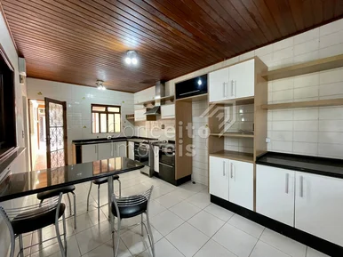 Residência Semimobiliada - Vila Estrela