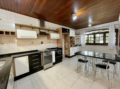 Residência Semimobiliada - Vila Estrela