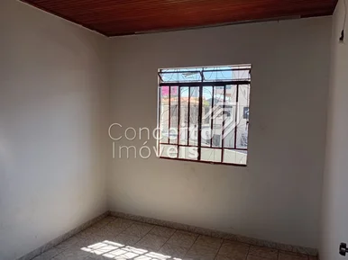 Residência Com Edícula E Amplo Terreno - Uvaranas