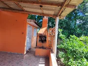 <strong>Residência com Amplo Terreno - Contorno</strong>