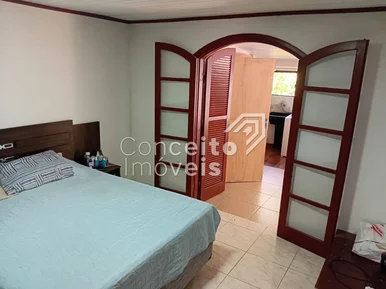 Residência Com Amplo Terreno - Jardim Carvalho