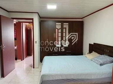 Residência Com Amplo Terreno - Jardim Carvalho