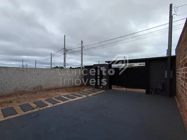 Residência Com Amplo Terreno - Uvaranas