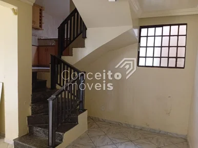 Sobrado  Semimobiliado - órfãs