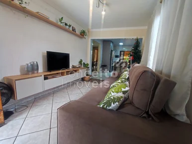 Residencia De Esquina Com Amplo Terreno - Uvaranas