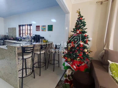 Residencia De Esquina Com Amplo Terreno - Uvaranas