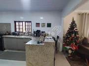 <strong>Residencia de Esquina com amplo Terreno - Uvaranas</strong>