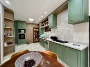 <strong>Residência Semimobiliada com Edícula - Uvaranas</strong>