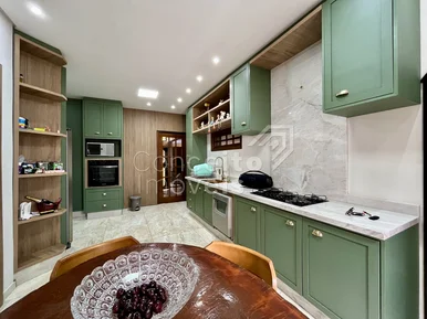 Residência Semimobiliada Com Edícula - Uvaranas