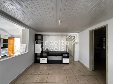 Residência Semimobiliada Com Amplo Terreno - Boa Vista