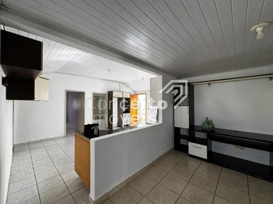 Residência Semimobiliada Com Amplo Terreno - Boa Vista