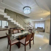 <strong>Residência com Edícula - Oficinas</strong>