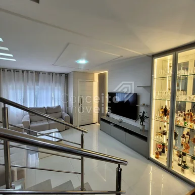 Residência Com Edícula - Oficinas