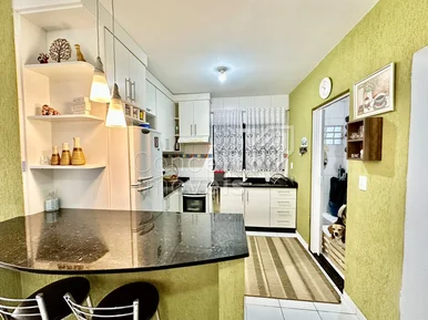 Residência Térrea Semimobiliada - Vila Estrela