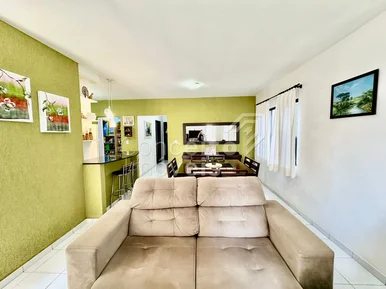 Residência Térrea Semimobiliada - Vila Estrela