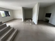 <strong>Sobrado Triplex - Jardim Carvalho</strong>