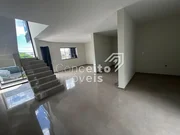 <strong>Sobrado Triplex - Jardim Carvalho</strong>