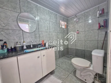 Casa Para Venda Bairro Uvaranas.