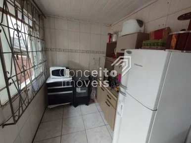 Residência Com Edícula - Colônia Dona Luiza