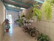 <strong>Casa com amplo terreno - Uvaranas</strong>