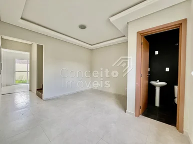 Sobrado Semimobiliado - Uvaranas