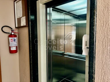 Edifício Viena - Vila Estrela - Apartamento Semimobiliado