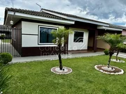 <strong>Residência com Edícula e amplo Terreno - Uvaranas</strong>