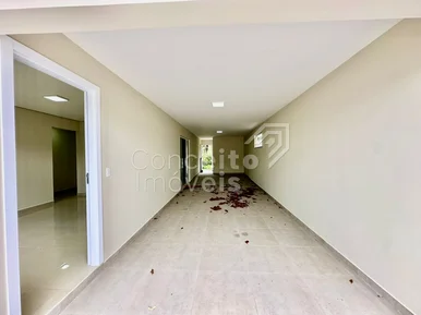 <strong>Residência Térrea com Amplo Terreno - Uvaranas</strong>