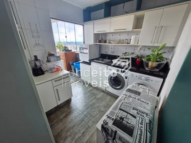 Sobrado Semimobiliado - Oficinas