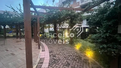 Condomínio Vittace Uvaranas - Apartamento Semimobiliado