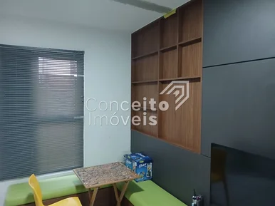 Residência - Colônia Dona Luiza - Semimobiliada