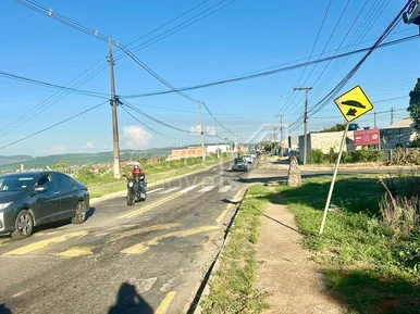 Terreno De Esquina Com 607m²- Boa Vista