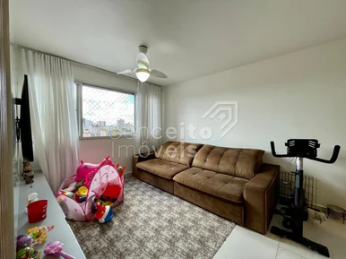 Edifício Costa Brava - Centro - Apartamento Semimobiliado